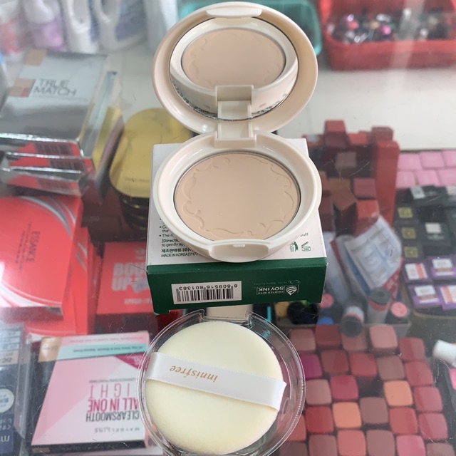 Phấn phủ kềm dầu siêu mịn Innisfree