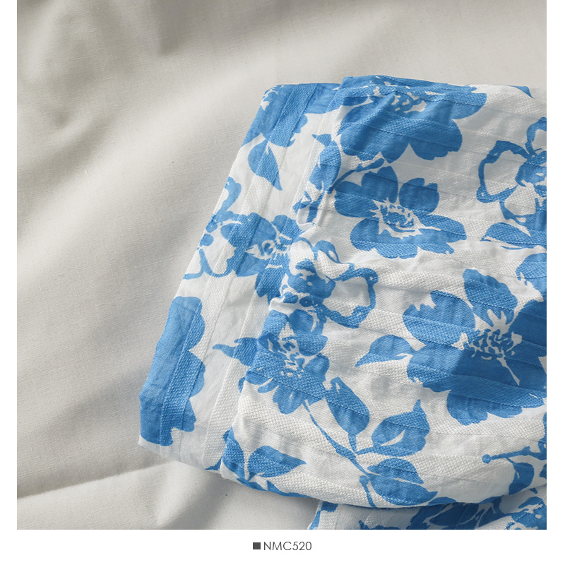 Áo Kiểu Tay Ngắn Cổ Vuông Hoạ Tiết Hoa Thiết Kế Thanh Lịch | BigBuy360 - bigbuy360.vn