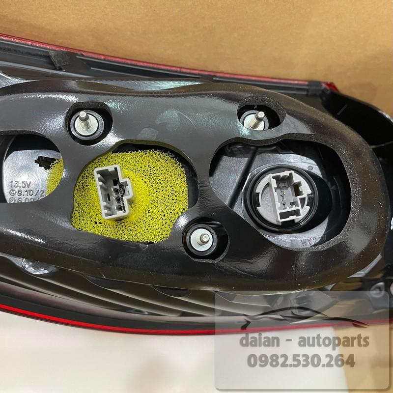 Đèn hậu Mazda CX5 2016 miếng ngoài có LED - K07051160C - K07051150D
