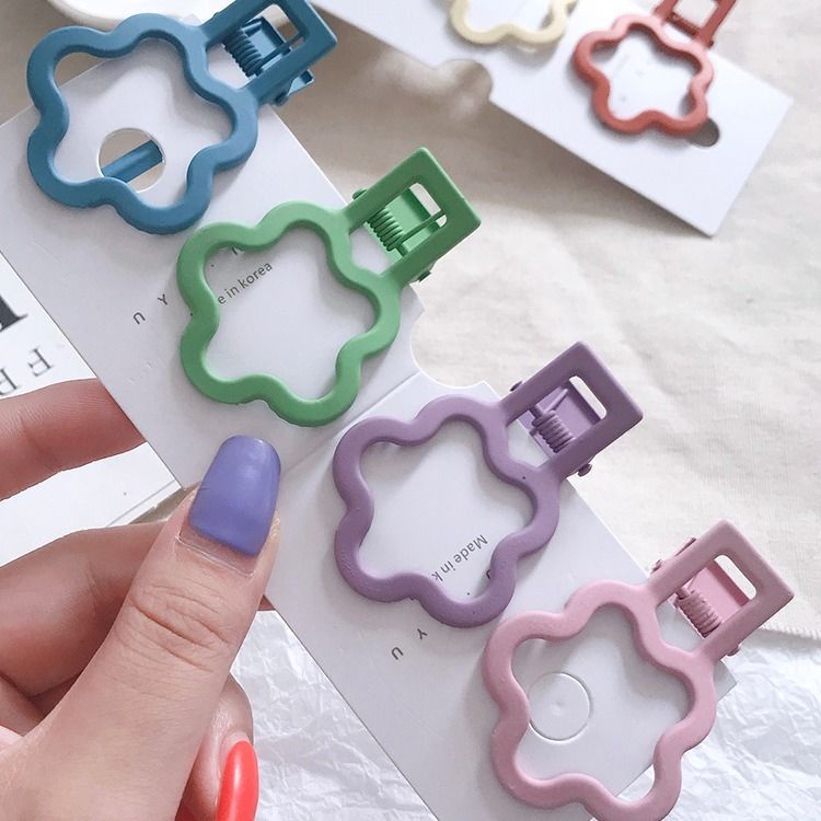 Kẹp tóc màu sắc ngọt ngào đáng yêu