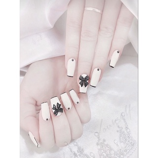 Nailbox thiết kế móng úp thiết kế mẫu sơn trắng nơ đen