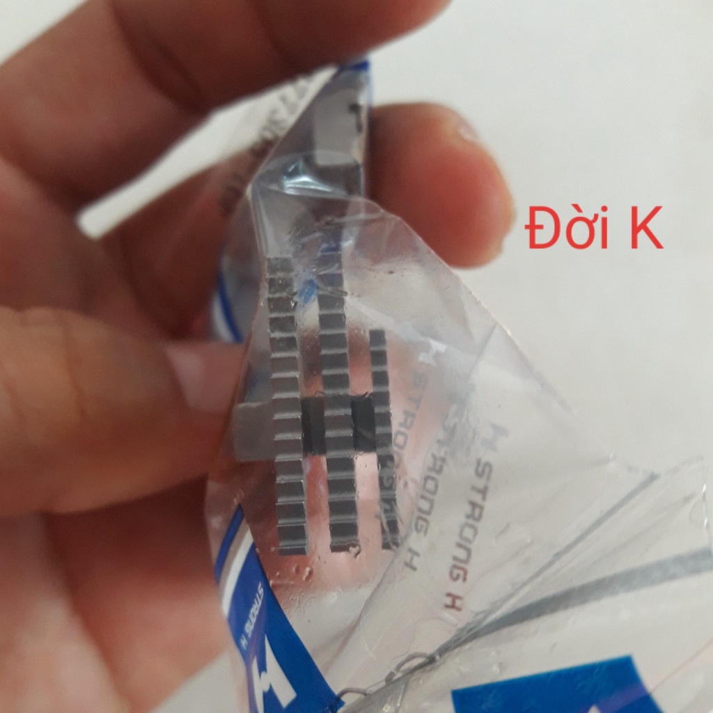 Bộ bàn lừa máy vắt sổ SIRUBA đời K  máy 4 ống
