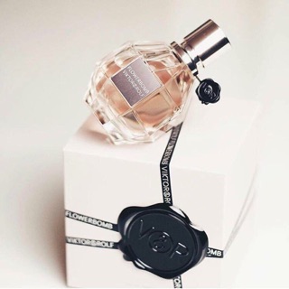 Nước hoa mini Viktor&Rolf FLOWER BOMB 7.5ml