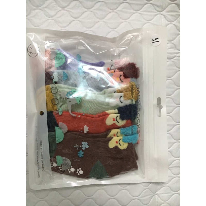 SET 5 ĐÔI TẤT CAO CỔ CHỐNG TRƯỢT CHO BÉ