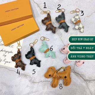 Móc khoá chó BULL hoạ tiết L V và MCM