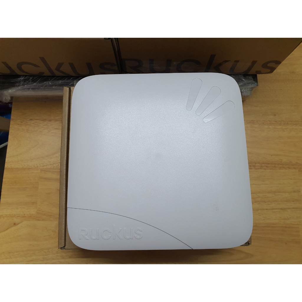 Thiết bị phát wifi Ruckus 7982