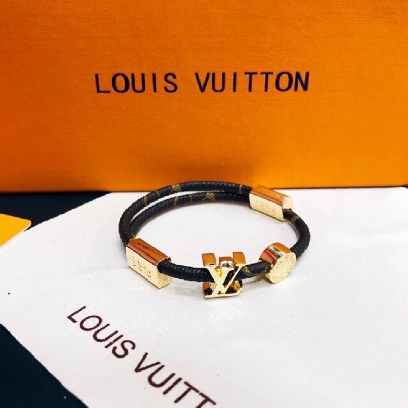 Vòng tay bản nhỏ, siêu xinh