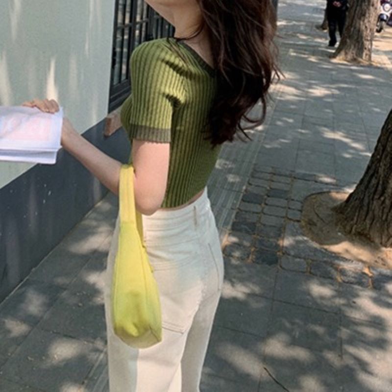 Áo Thun Tay Ngắn Cổ Vuông Dáng Ôm Phong Cách Hàn Quốc