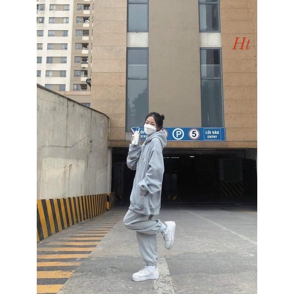 Bộ nỉ xám chữ ngực HT12