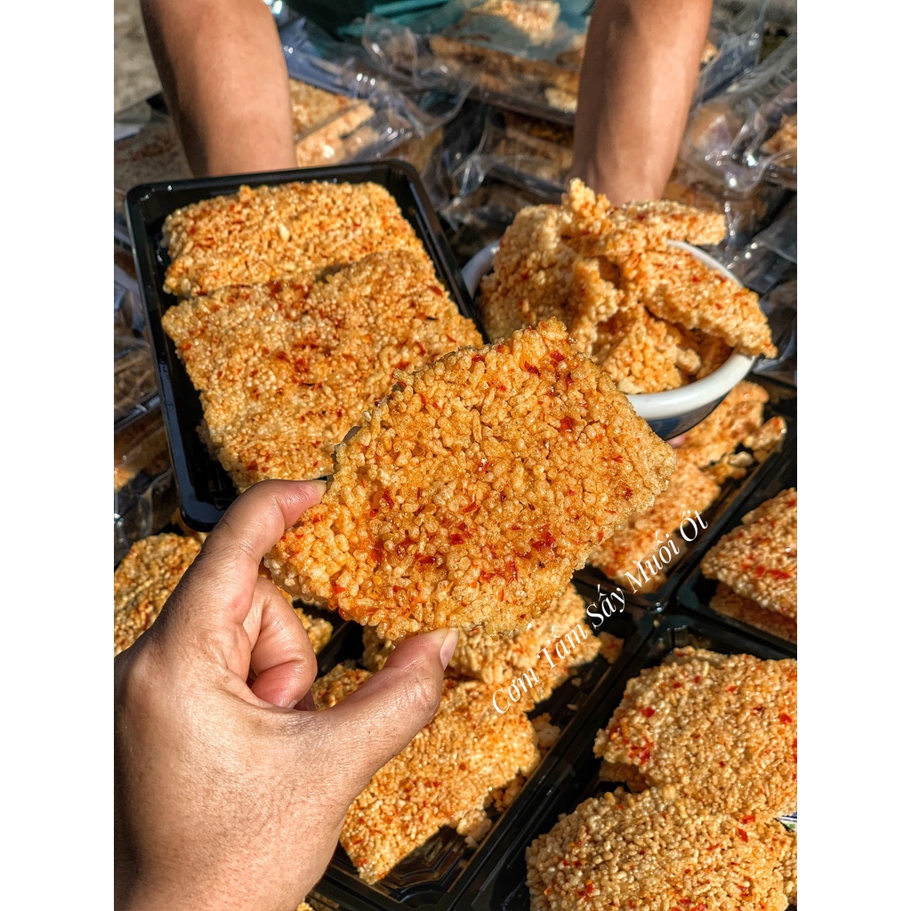 Cơm tấm sấy muối ớt ⚡ GIÁ TỐT ⚡ Cơm cháy muối ớt giòn tan, vị thơm ngon ăn là nghiền