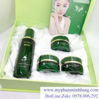 bộ mỹ phẩm hoa cúc con bướm