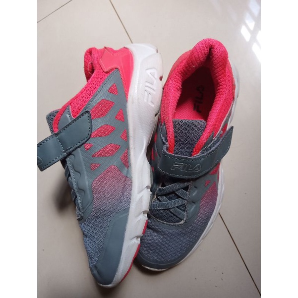 Giày bé sz 33.5 đồng giá