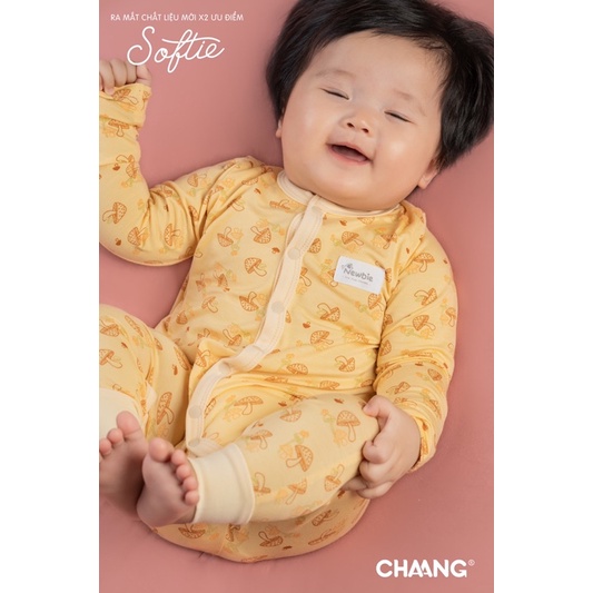 Chaang body liền thân dài tay cúc giữa Chaang Park cho bé sơ sinh AW22D11