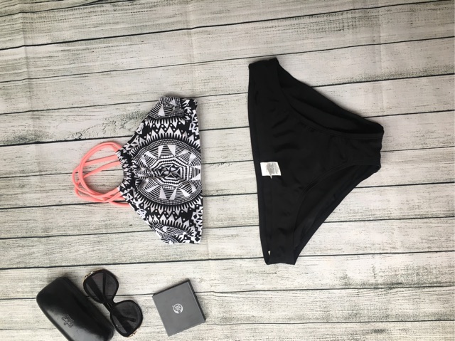 Bikini hai mảnh nữ đi biển đẹp xuất khẩu chống nắng UV100 | BigBuy360 - bigbuy360.vn