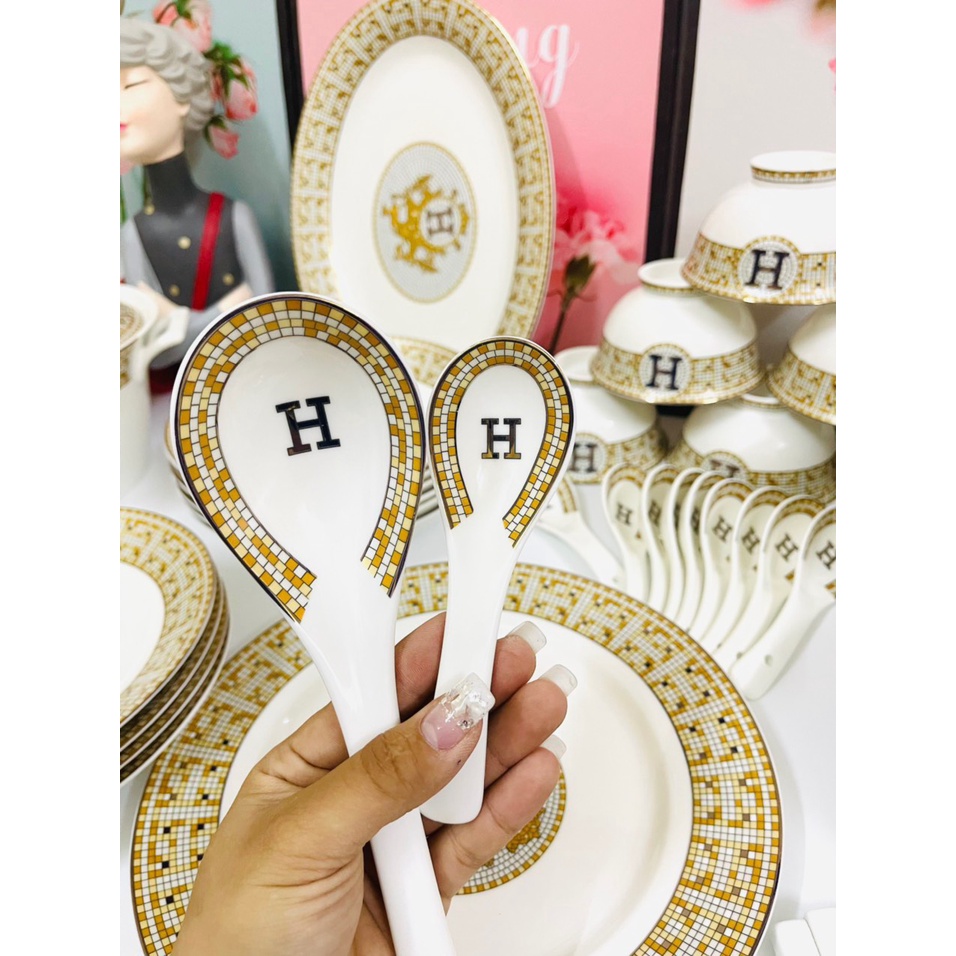 HÀNG CÓ SẴN Bộ Bát Đĩa 58 Món Chất Liệu Sứ Xương Hoạ Tiết Theo Phong Cách Châu Âu Sang Trọng Cao Cấp GỐM SỨ CAO CẤP