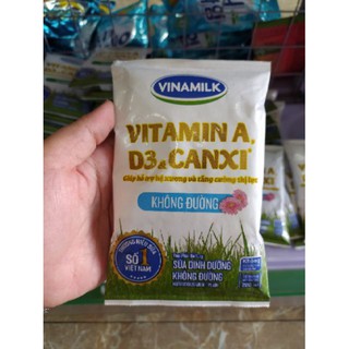 Sữa Vinamilk bịch 220ml date mới