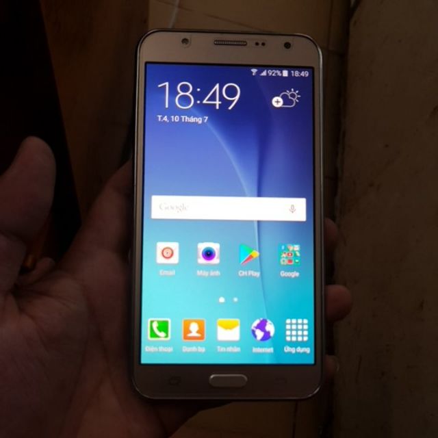 Điện thoại samsung galaxy J7 (2015)