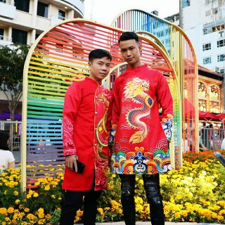 Áo dài cách tân nam.chat vai phi mo