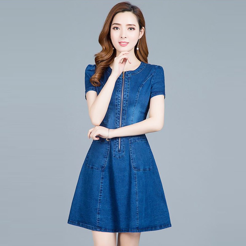 Đầm jean wash cổ tròn dây kéo phối túi có size M đến XXL