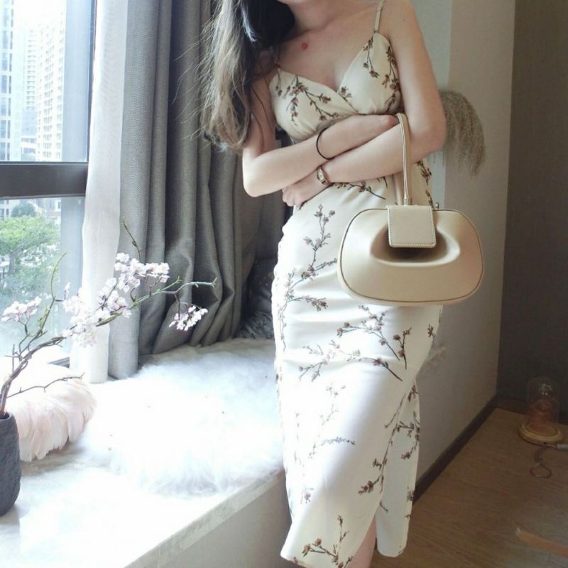 Pass Đầm dây hoa dáng ôm size S