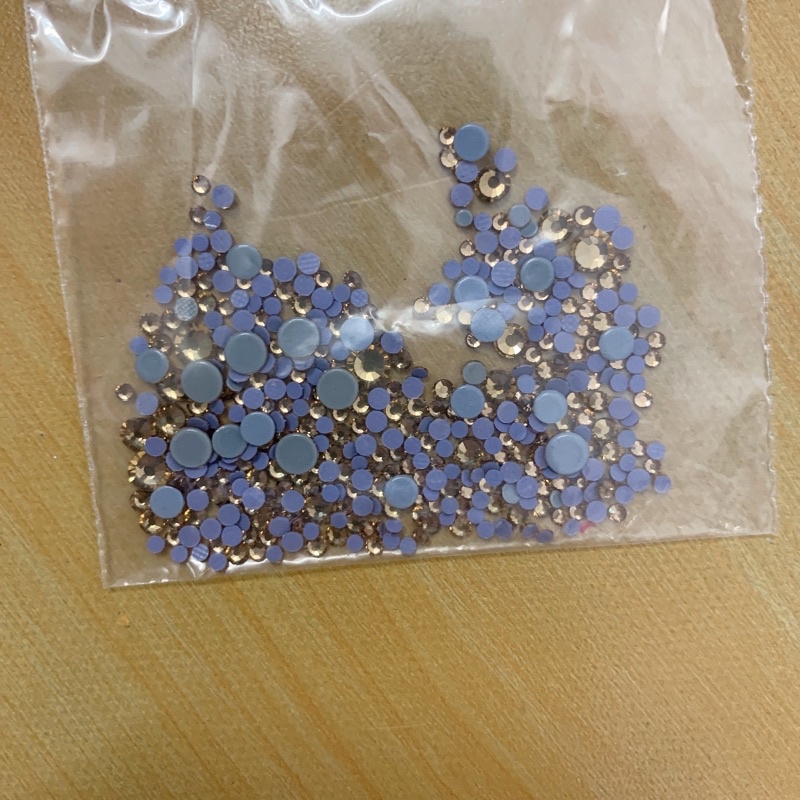 Đá chân keo mix size, đá gắn móng