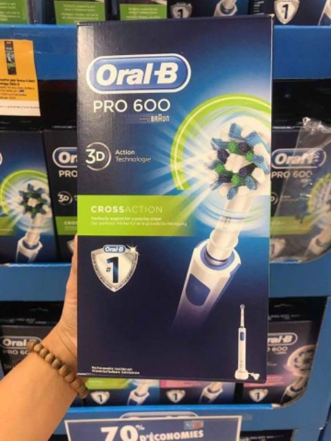 Bàn chải điện Oral B pro 600