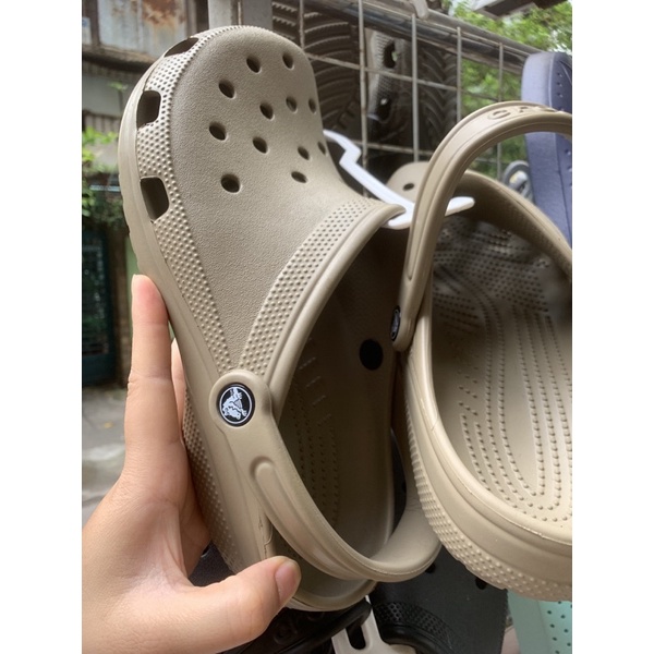 Dép Crocs size người lớn
