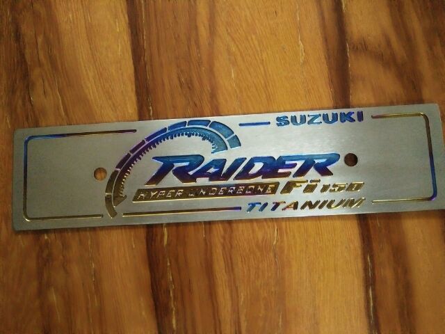 Bộ tem nhôm Titannium mặt nạ Raider 150
