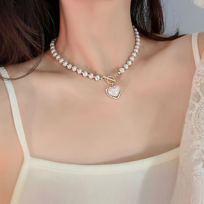 Vòng cổ Mặt Trái Tim Đính Ngọc Trai Sang Trọng