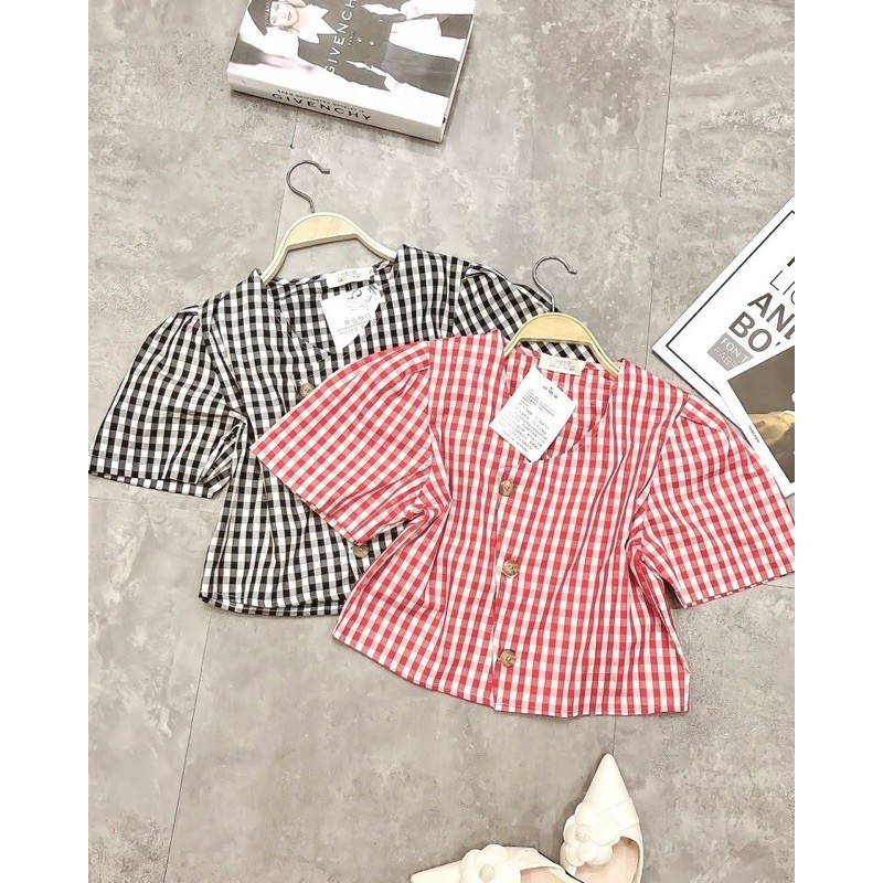 ÁO KẺ CÚC CHÉO CỔ V