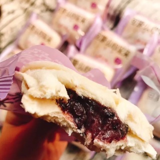 10 CHIẾC BÁNH SỮA CHUA NẾP CẨM