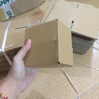 50 hộp bìa carton 3 lớp 10cm x 10cm x 8cm