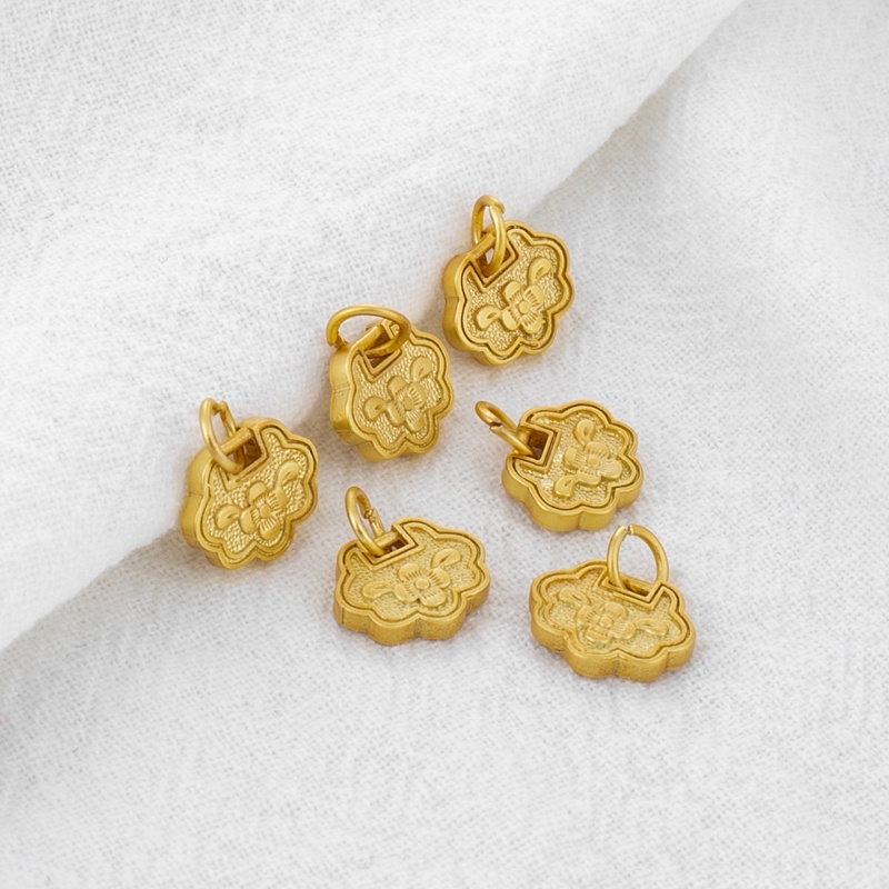 Thẻ Tag Vàng 18k 9 * 10mm Nhỏ Xinh Tự Trang Trí Trang Sức