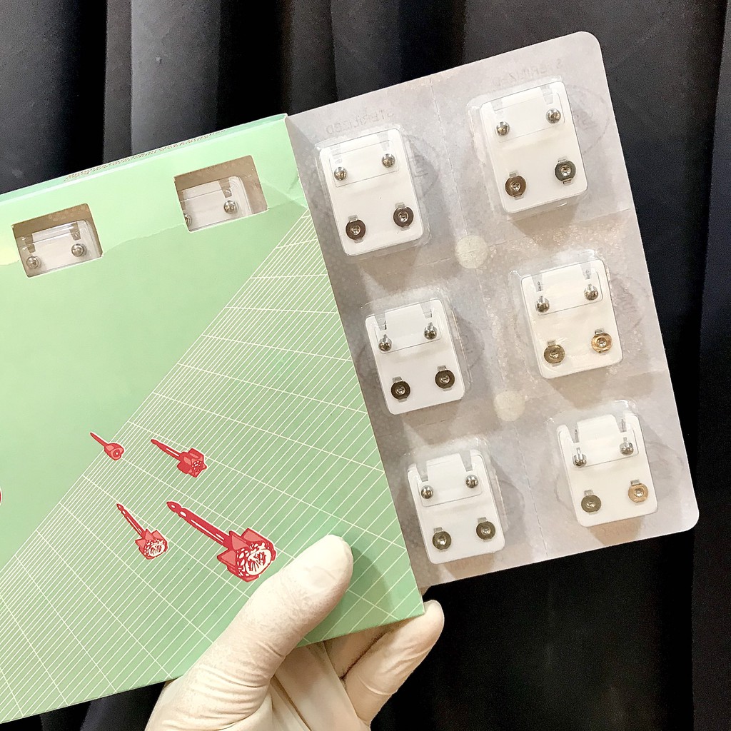 Bộ vỉ khuyên bấm lỗ tai thép y tế cao cấp