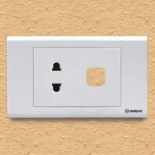 Ổ cắm đơn - 2 chấu + 1 lổ SINO VANLOCK