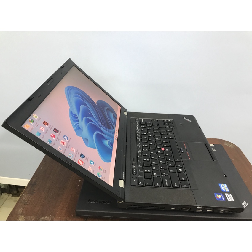 Laptop cũ Lenovo ThinkPad W530-Dòng máy trạm chuyên đồ họa thiết kế