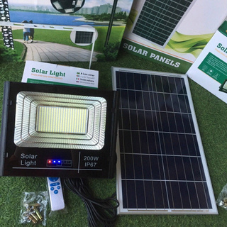 Đèn năng lượng mặt trời rời pin, đèn pha led, 200W nhôm, chống nước chuẩn IP67, có báo pin