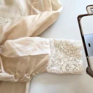 (có sẵn) áo sơ mi phối ren tay dài