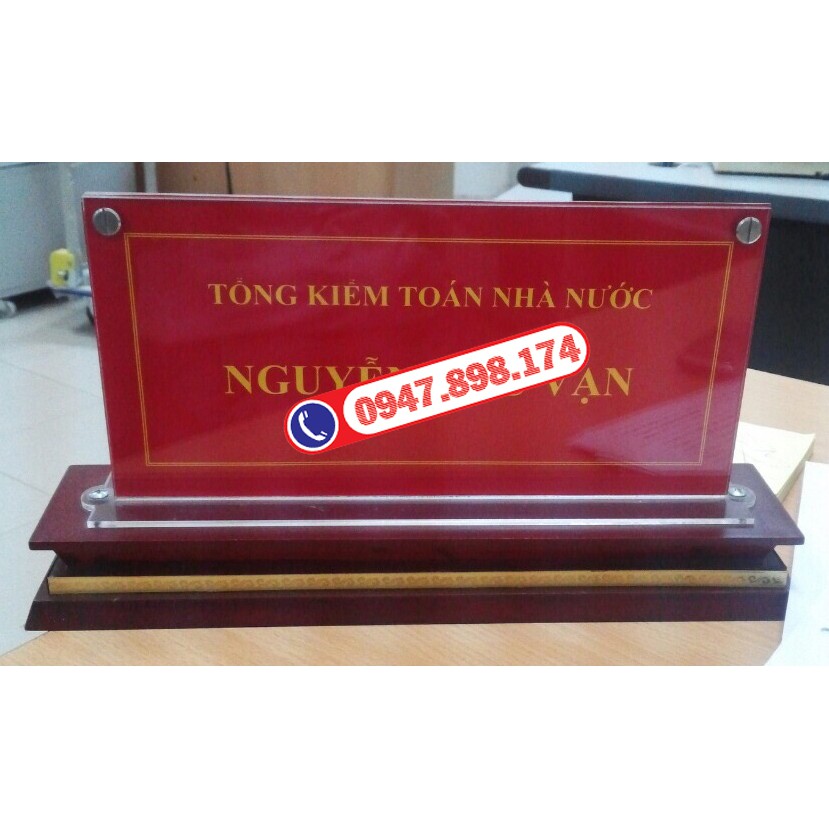 Biển tên chức danh để bàn mica đế gỗ