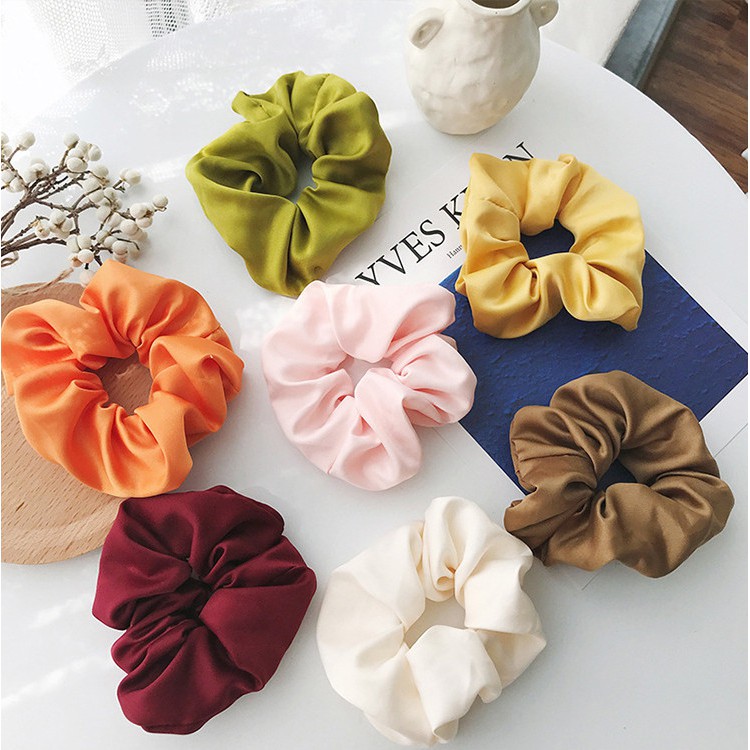 CỘT TÓC SCRUNCHIES MÀU TRƠN VẢI LỤA PHI BÓNG