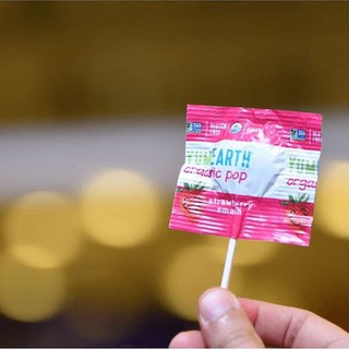 Kẹo mút Yumearth 14 cây