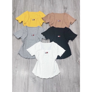 Áo thun body vạt bầu cuốn biên thêu lô gô