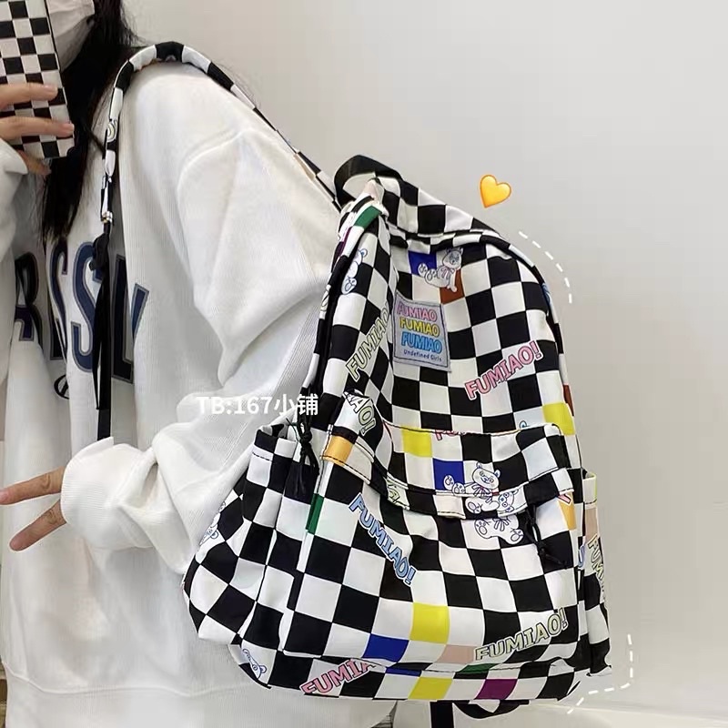 CÓ SẴN BALO HỌC SINH HOẠ TIẾT CARO + PHỤ KIỆN ĐÍNH KÈM