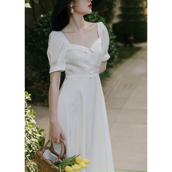 Váy trắng cổ bẻ tay nhún bèo dáng xoè, phong cách vintage - Từ tiệm váy nàng Thị | BigBuy360 - bigbuy360.vn