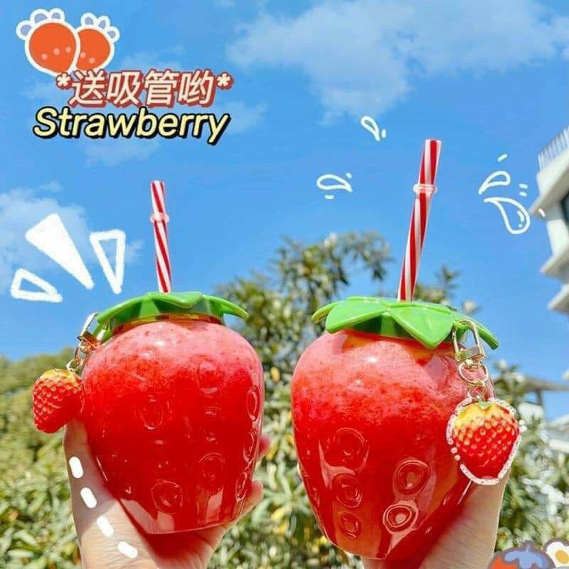 Bình Nước Hình Quả Dâu Tây