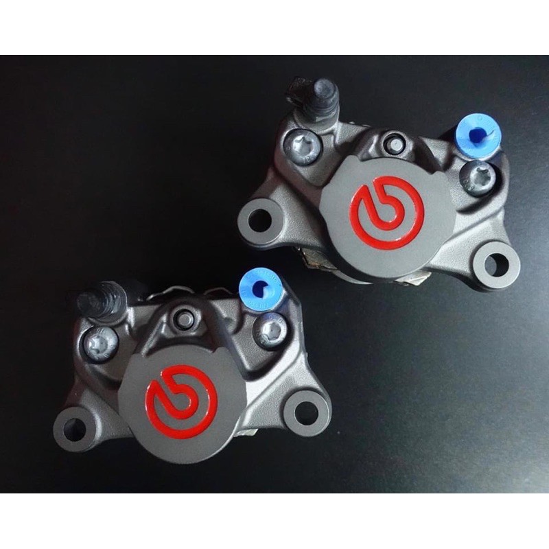 Heo dầu gbrembo  logo lớn màu đỏ 2 piston  đối xứng_Dochoixemaynhapkhau