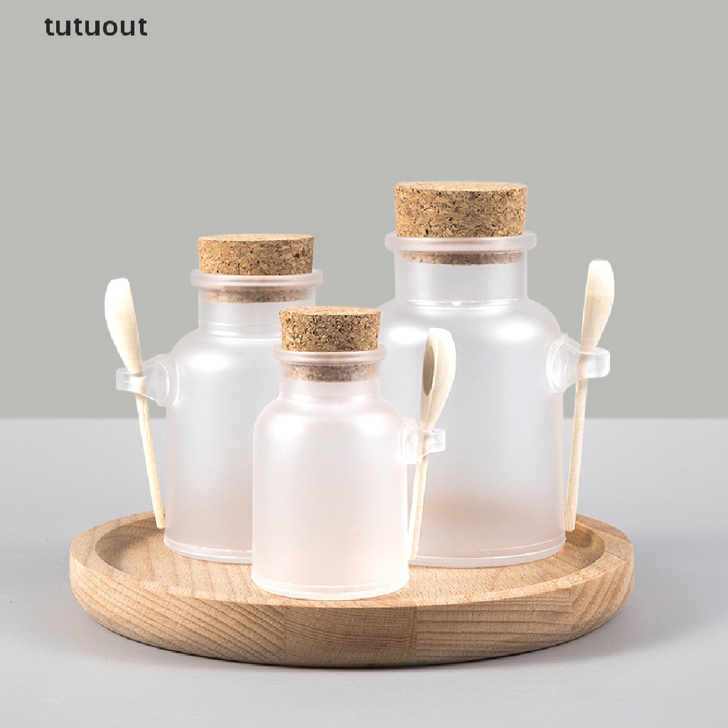 Bộ Chai Nhựa Mờ Kèm Muỗng Gỗ Dùng Đựng Muối Tắm Tiện Dụng