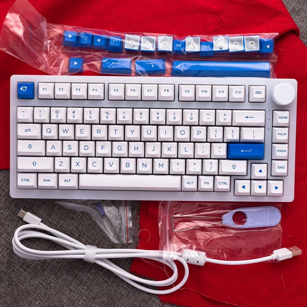 Bàn phím cơ AKKO PC75B Plus Blue on White 3 kết nối, hot swap, led nền RGB, núm xoay âm lượng