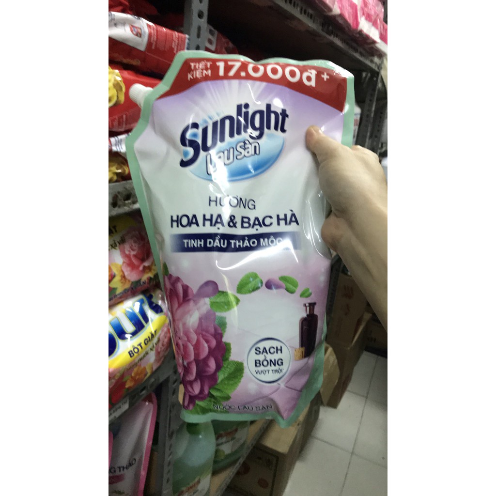Nước lau sàn Sunlight Tinh Dầu Thảo Mộc Lily Hương Thảo túi 2kg
