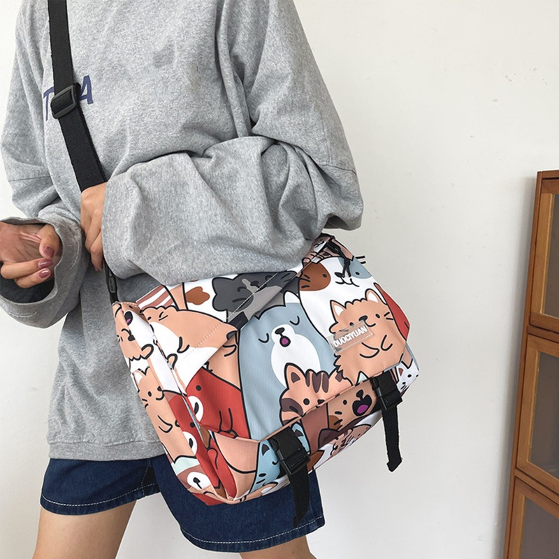 Túi Đeo Chéo Vai Họa Tiết Hoạt Hình Đáng Yêu Dành Cho Cắm Trại Leo Núi